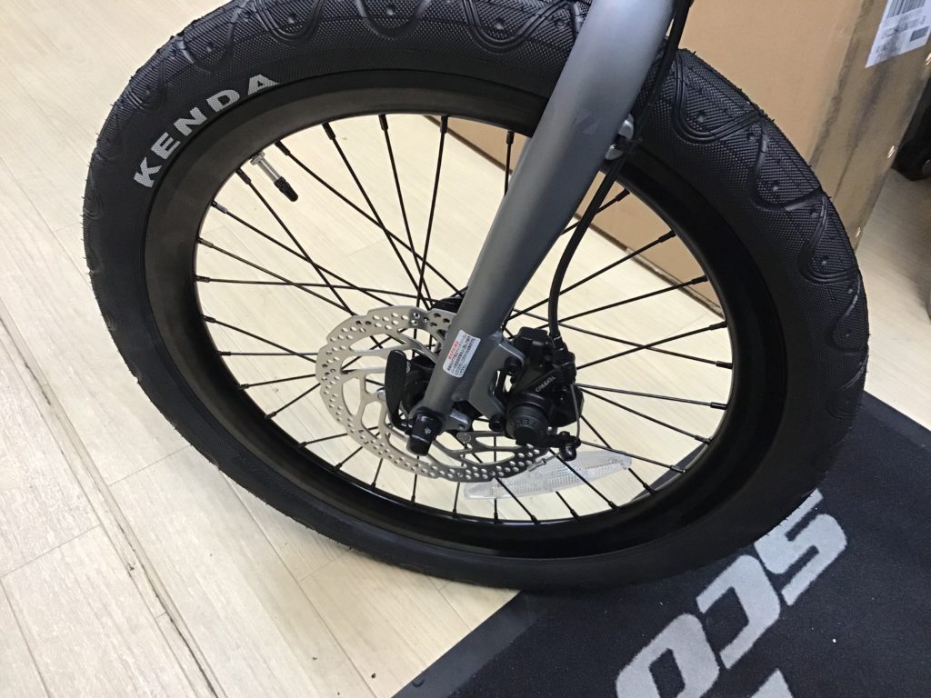 自転車の車輪についているあれ